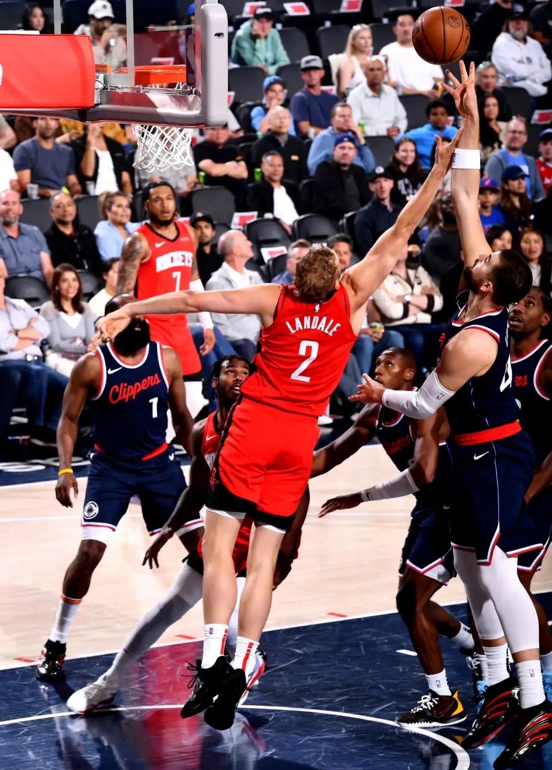 华体会hth-NBA尼克斯队以小胜湖人队,马布里发威  第2张 华体会hth-NBA尼克斯队以小胜湖人队,马布里发威  第2张