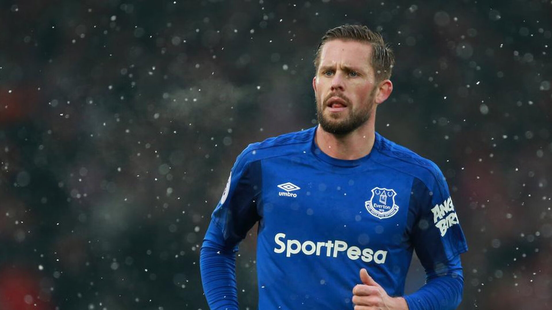 华体会官网-剑指传奇，布克40+里程碑之夜，如何将年度焦点之战刻上个人徽记？  第1张