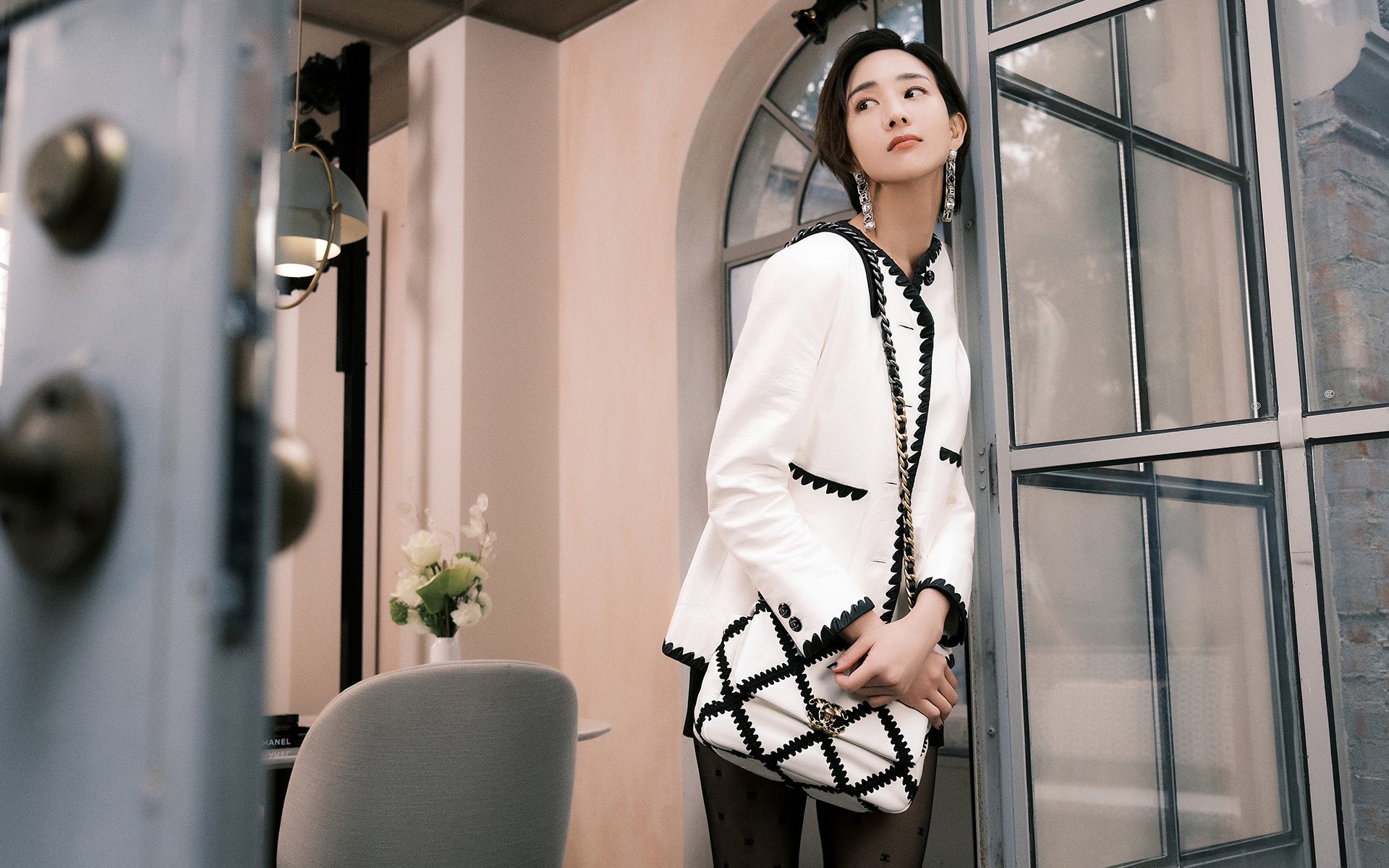 华体会体育-星光穿透战术迷雾，贝林厄姆一瞬惊艳，难敌莱比锡的精密机器碾压塞维利亚  第2张